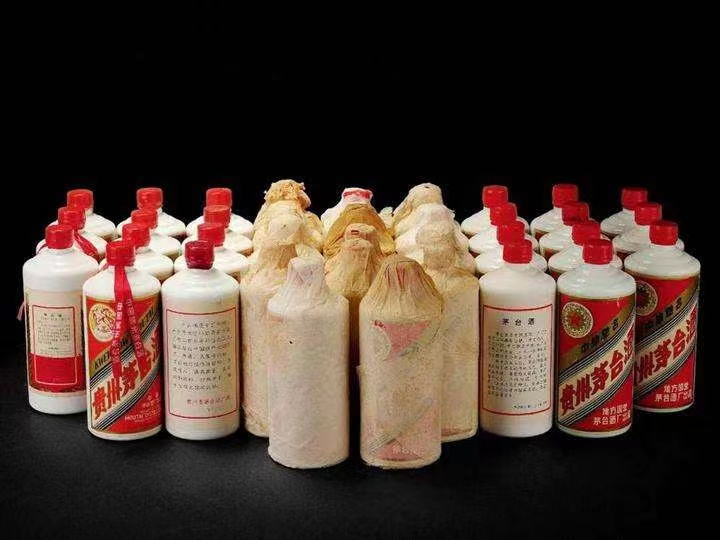 阿鲁科尔沁日照岚山回收酒价格哪里回收(附近上门回收茅台酒）?